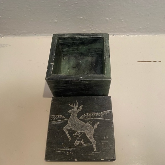 Vintage DIMU Soapstone Antelope Carved Trinket Box - Picture 5 of 8